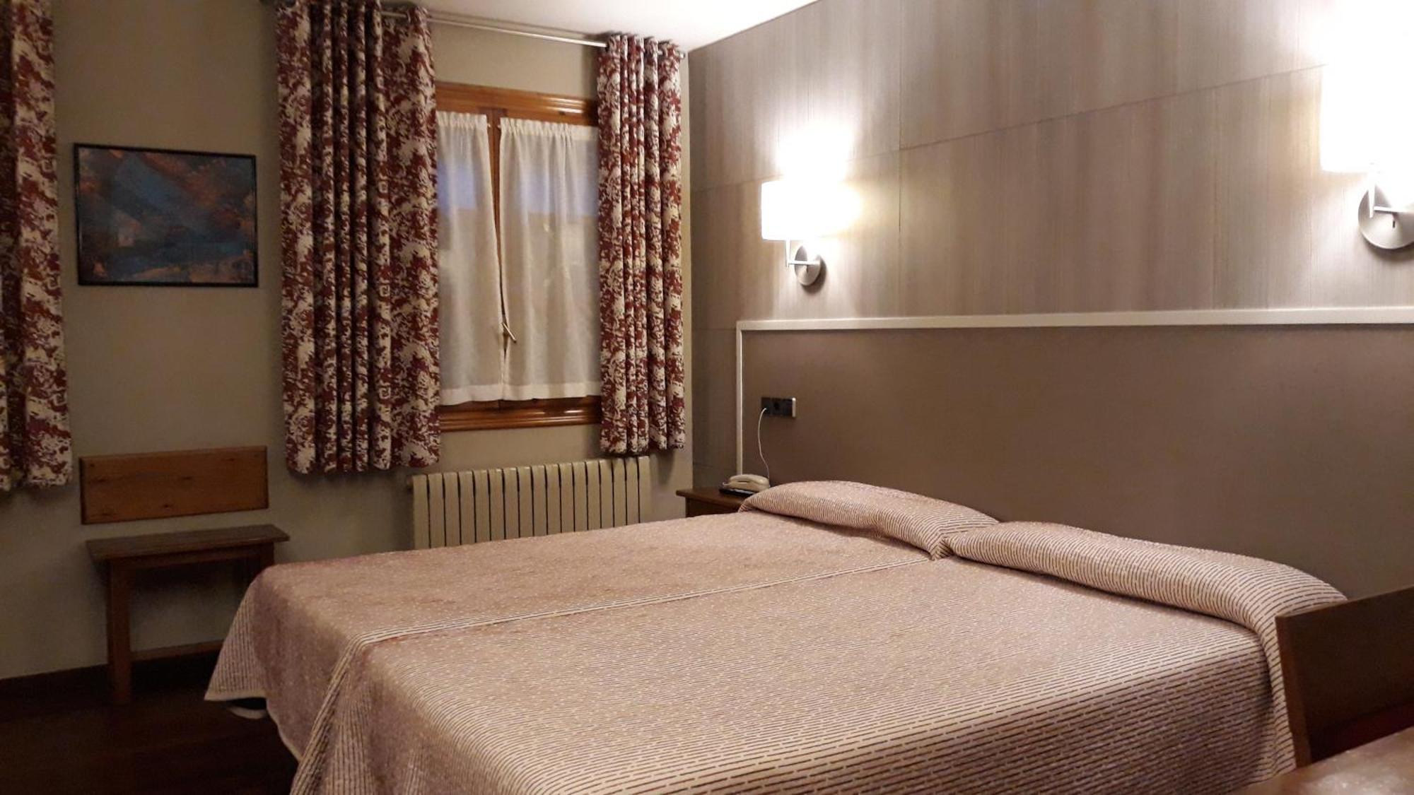 Hotel Aragueells Benasque Esterno foto