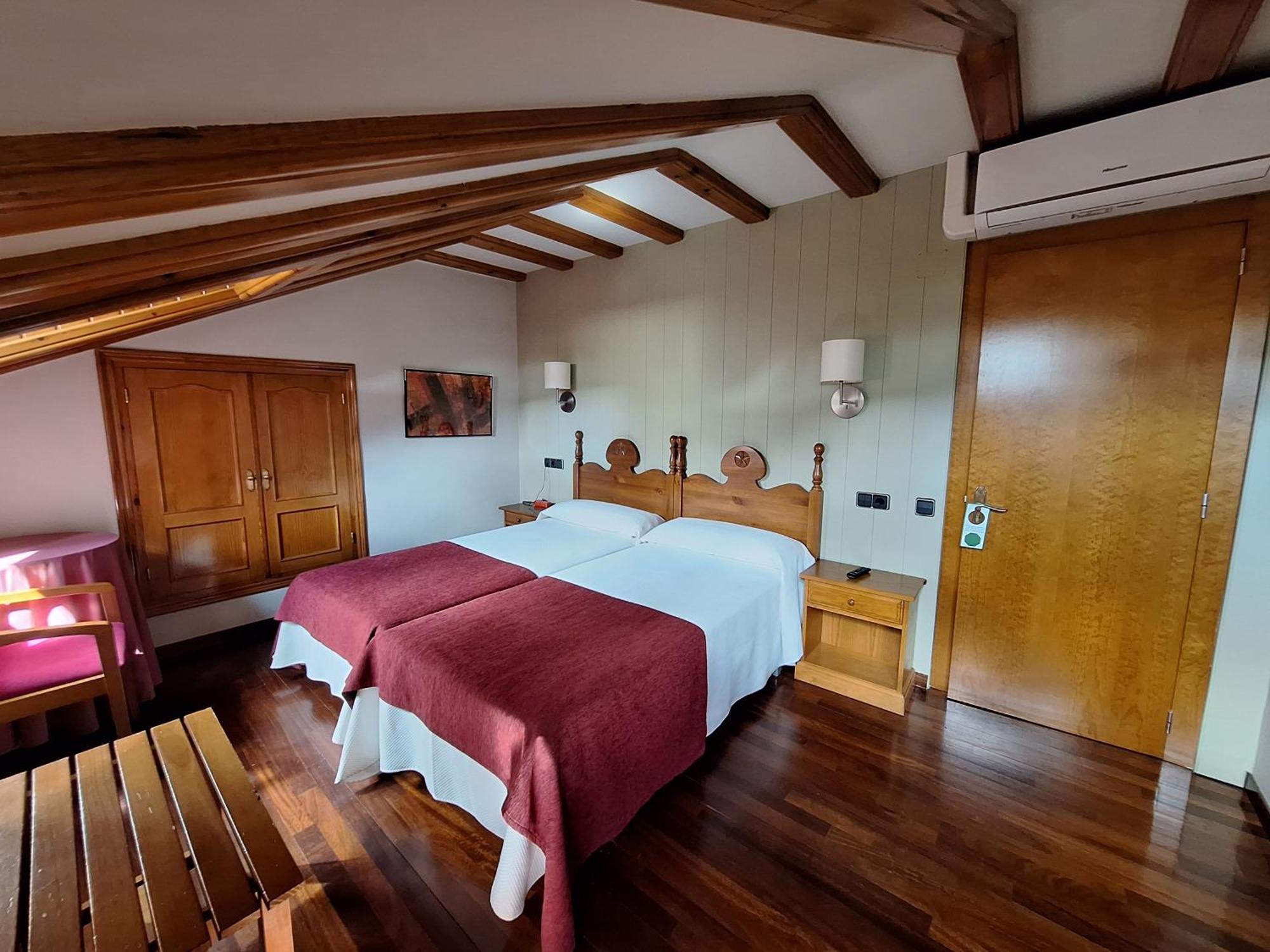 Hotel Aragueells Benasque Esterno foto