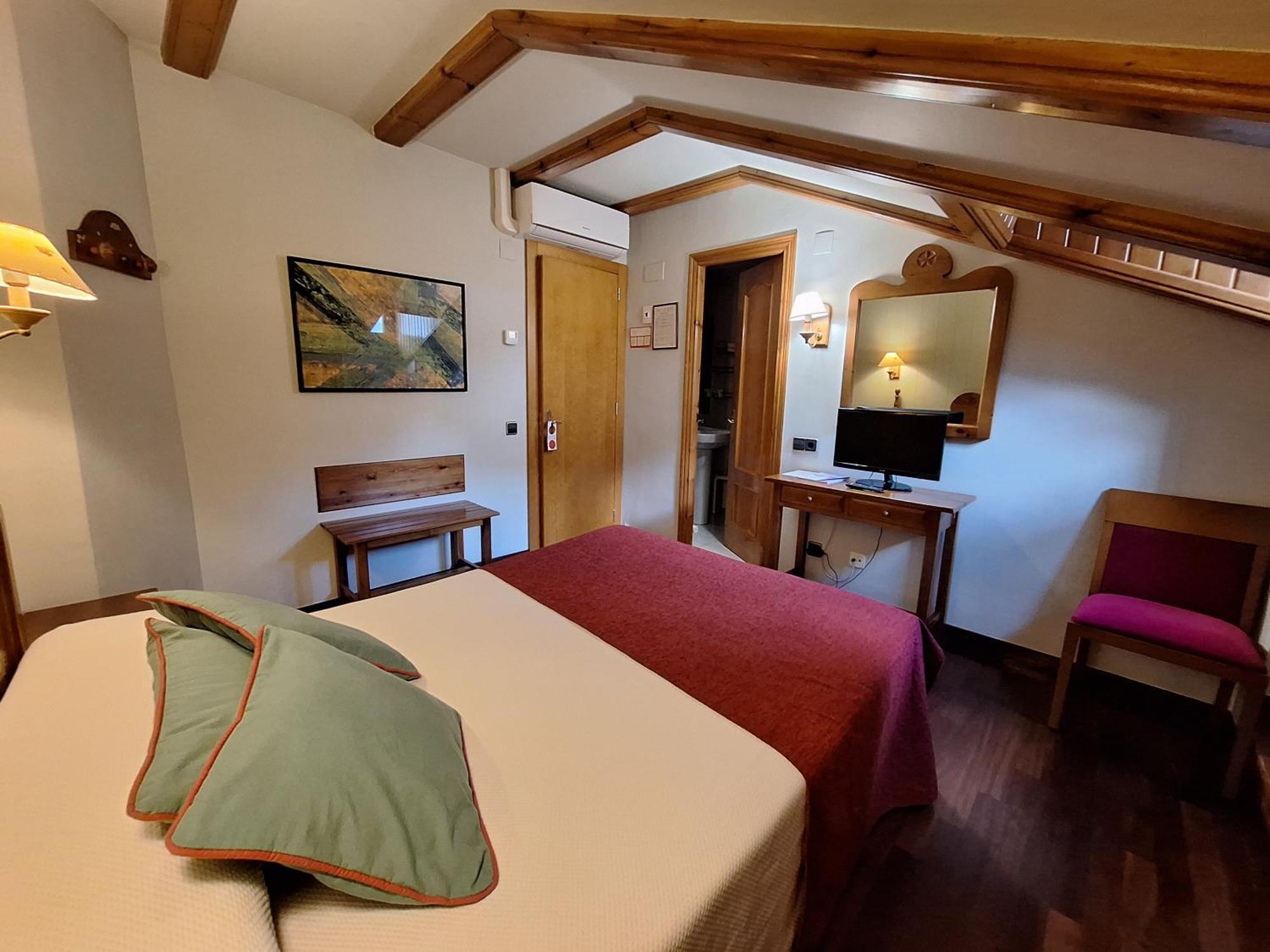 Hotel Aragueells Benasque Esterno foto