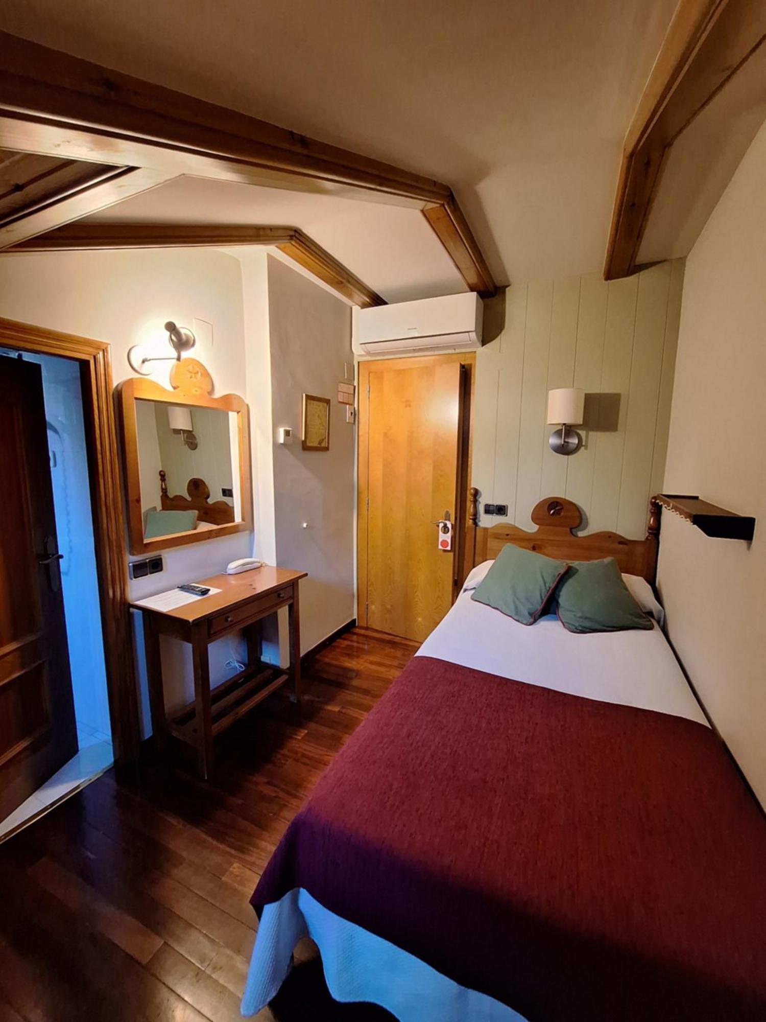 Hotel Aragueells Benasque Esterno foto