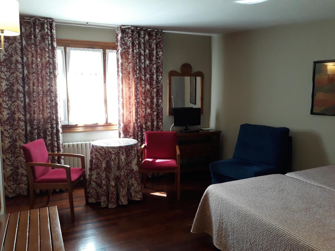 Hotel Aragueells Benasque Esterno foto
