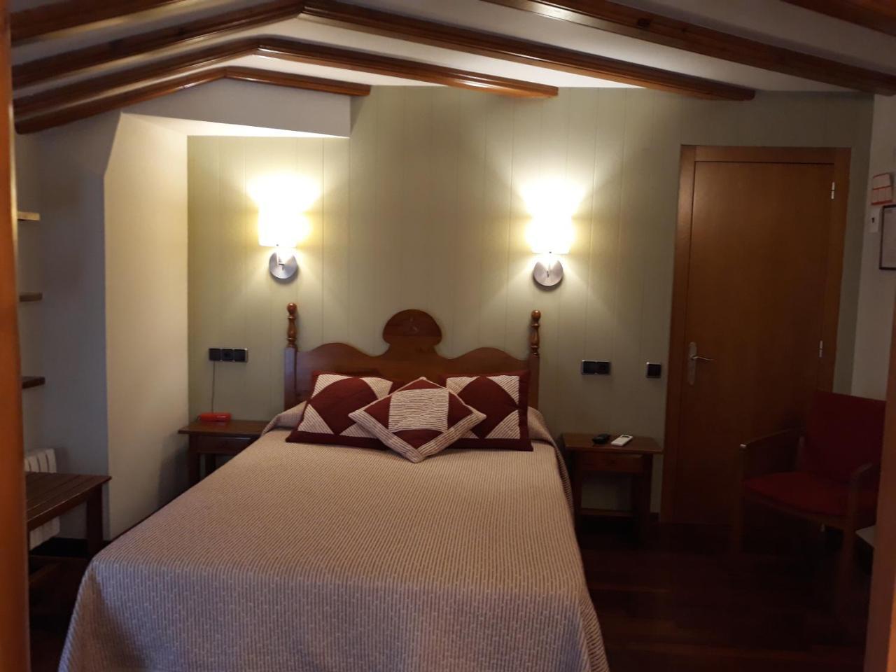 Hotel Aragueells Benasque Esterno foto